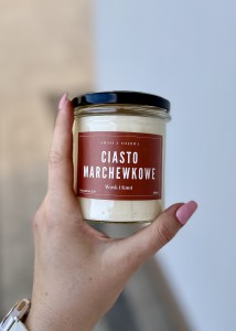 ŚWIECA SOJOWA CIASTO MARCHEWKOWE 